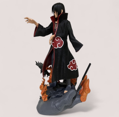 Figura Itachi Uchiha (altura 40cm)