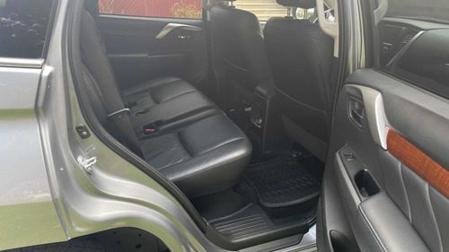 Imagen 8 de 13 de Mitsubishi Montero Sport Limited 4x4