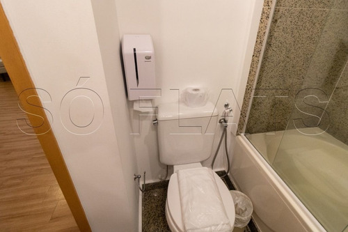Imagem 8 de 15 de Flat Na Charmosa Al. Lorena O Quality Hotel Paulista No Pool Para Investimento - Sf25884