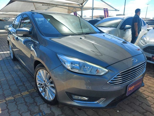 Imagem 2 de 10 de Ford Focus Sedan Fastback Titanium 2.0 Powershift