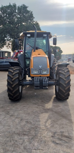 Imagem 1 de 6 de Trator Valtra Bm100