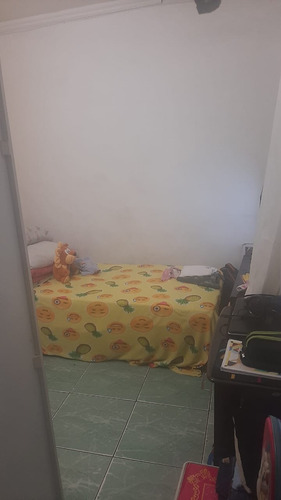 Casa 2 Quartos Cozinha Varanda Sem Garagem