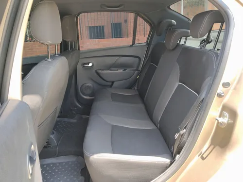 Renault Logan 1.6 Expression / Life +