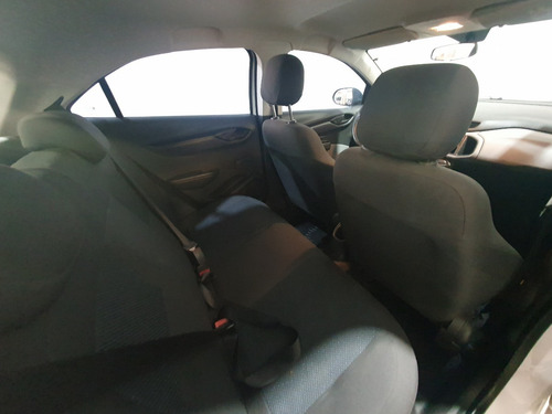 Imagen 14 de 25 de Chevrolet Onix Joy Ls 2016, Concesionario Oficial Lp