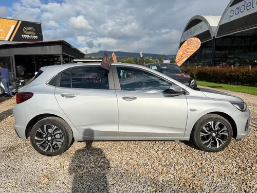 Chevrolet Onix 1.0T Premier Hatch At