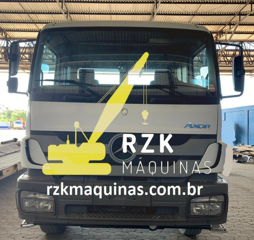 Imagem 6 de 15 de Caminhão Truck Mb 2831 Axor 6x4 - 2011/12