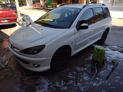 Peugeot 206 1.6 Sw Xs Premium 2007
