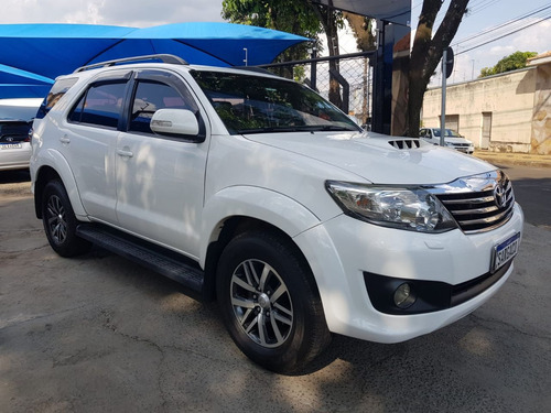 Toyota Hilux SW4 3.0 16V 4P SRV 4X4 TURBO DIESEL AUTOMÁTICO