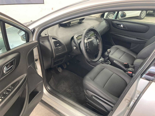 Imagem 10 de 13 de Citroën C4 Pallas 2008 2.0 Glx 4p