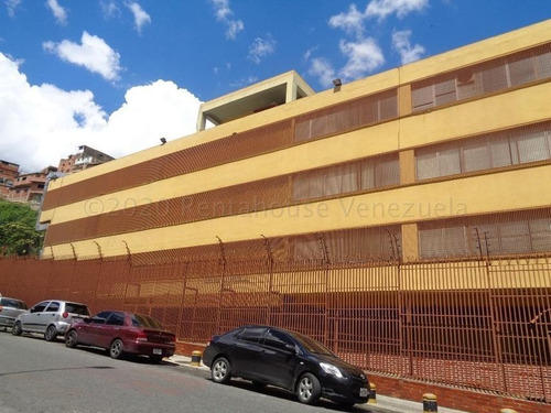 Imagen 1 de 15 de Elisa Erebrie Vende Local Urb Lebrun 0412.019.92.69 Código: 22-14350