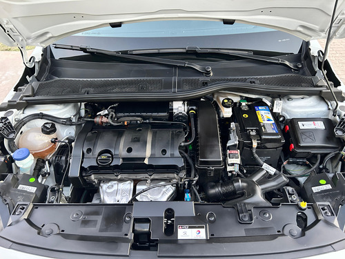 Peugeot 208 1.6 Feline Tiptronic