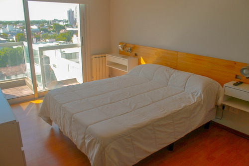 Imagen 2 de 14 de Alquiler Vacacional Mar Del Plata / Departamento Piso Completo/ Barrio Chauvin