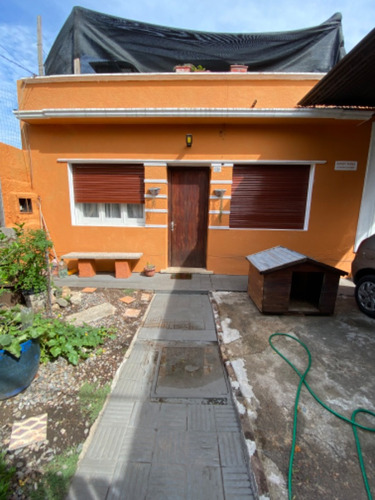 Venta Casa 2 Dormitorios Cerro Con Cochera