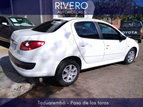 Peugeot 207 Compact 1.4 2010 Impecable!