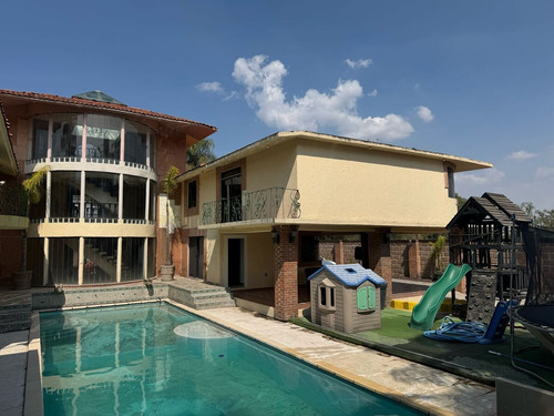Casa En Venta, Santa Maria Huecatitla, 3 Recamaras