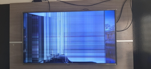 Smart Tv LG 43 Polegadas Com Tela Quebrada