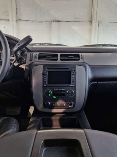 Chevrolet Tahoe E Suv Piel Cd 2a Fila Asientos 4x4 At
