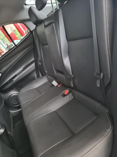 Imagem 8 de 14 de Yaris 1.5 16v Flex Sedan Xls Connect Multidrive