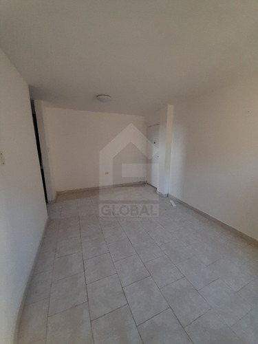 Imagen 10 de 11 de Global Vende Apartamento En Res. Pomarrosa, Paraparal - Valencia (gla-1020)