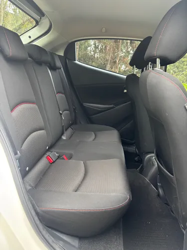 Mazda 2 Carbón edition