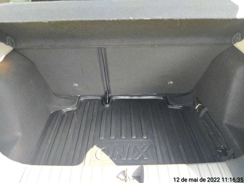 Imagem 14 de 14 de Chevrolet Onix Hatch 1.0 12v Tb Flex 5p Aut.