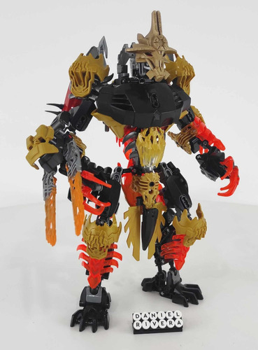 Lego Bionicle G2 Makuta Brawler