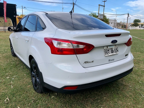 Ford Focus 1.6 S 4 Puertas 2014