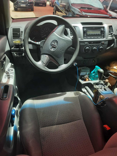 Imagem 7 de 9 de Toyota Hilux Cabine Dupla 2.7 Sr Cd 4x2 (flex) (aut)