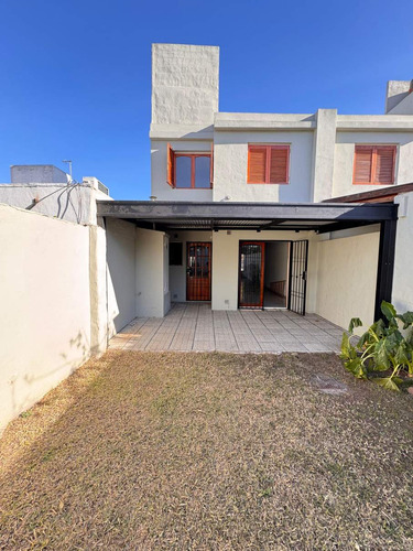 Alquiler Duplex De 2 Dormitorios Escritorio Con Garage Y Patio Zona - Orfeo Superdomo - Veni A Conocerlo!!!