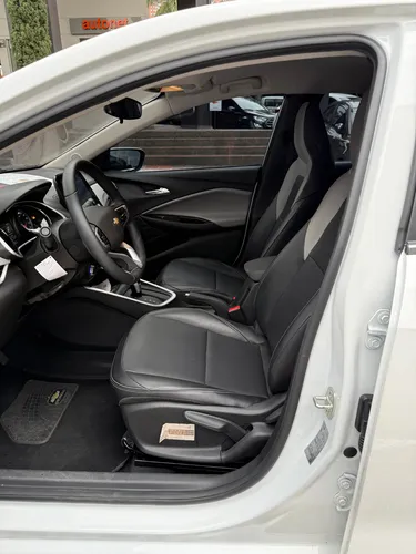 Chevrolet Onix 1.0T Premier Hatch At