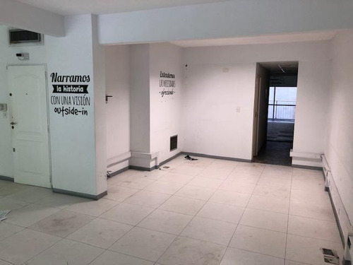 Imagen 18 de 30 de Excelente Oficina De 140m , 2 Despachos Y Planta Libre, 2 Baños, Equipos De A.a. E Iluminación.