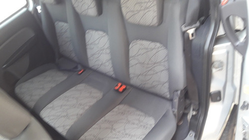 Fiat Doblo 2015 1.4 Attractive Flex 5p