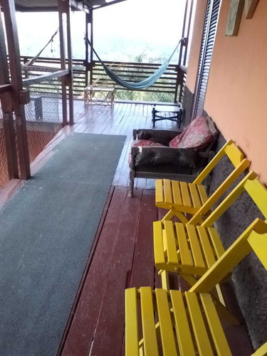 Imagem 5 de 14 de Aluga-se Chácara, Local Com Muito Verde!