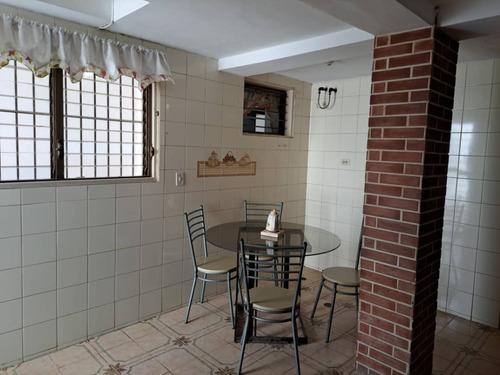 Casa En Venta De 5 Hab Nueva Barcelona Anzoátegui