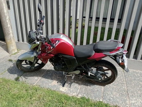 Imagen 4 de 9 de Moto Marca Yamaha 150 Fz Fi Año 2019 Con 3.950 Km . Nueva