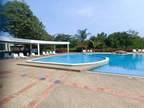 Apartamento De Playa En Venta Camurí Grande