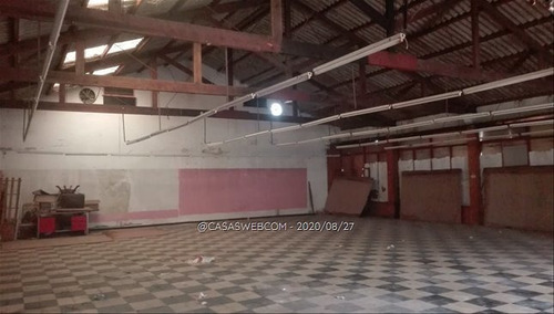 Imagen 4 de 8 de Excelente Local Esquina De 1000 M2 Con Entrada Para Camiones