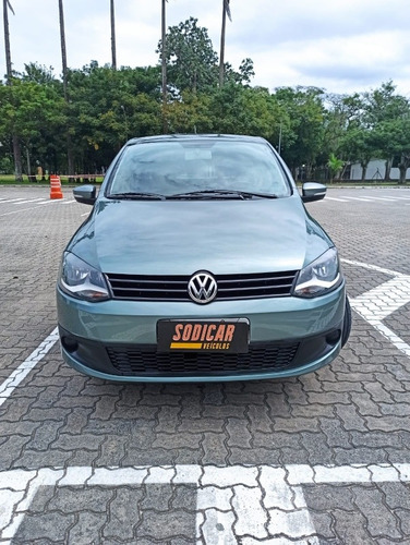 Imagem 3 de 15 de Volkswagen Fox 2012 1.0 Vht Total Flex 5p