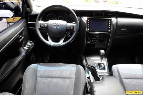Toyota Fortuner Sr 2021
