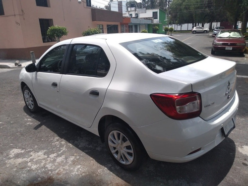 Imagen 6 de 12 de Renault Logan 2017 1.6 Expression Mt