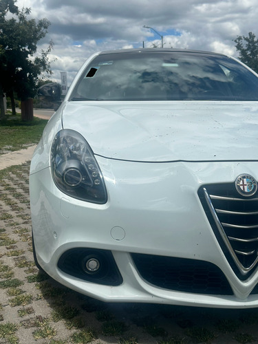 Alfa Romeo Giulietta 1.8 Quadrifoglio Verde Ddct At