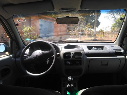 Renault Clio 1.0 Authentic 2005 4 Portas