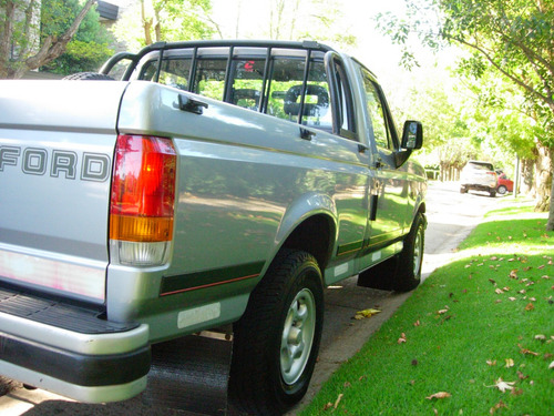 Ford F-100 2.5 I Xlt