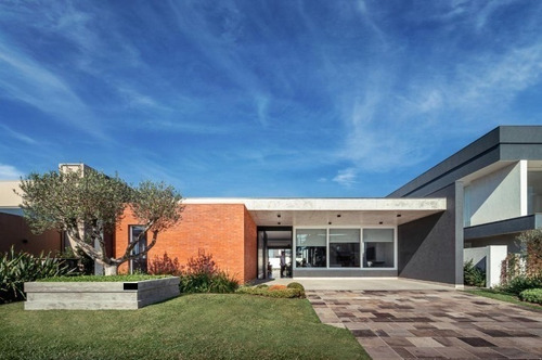 Imagem 1 de 13 de Casa À Venda Em Xangri-lá - Ca01382 - 69445840