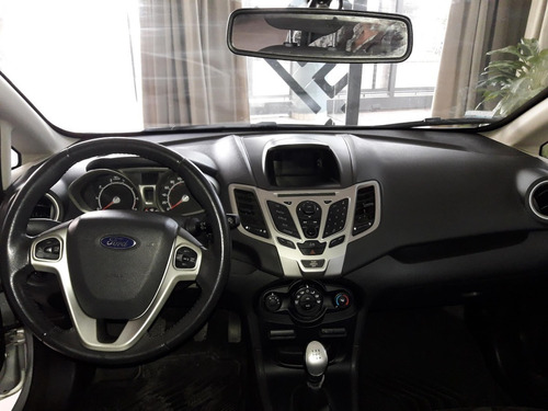 Imagen 10 de 12 de Ford Fiesta 5p Titanium Kd - 2013 - 76.000 Km