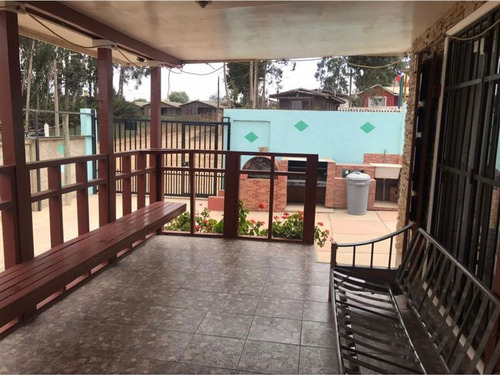Venta Casa El Quisco 4d/2b Sector Av. España