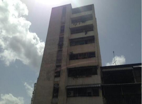 Vendemos Comodo Apartamento En Quinta Crespo, En El Centro De Caracas  Em