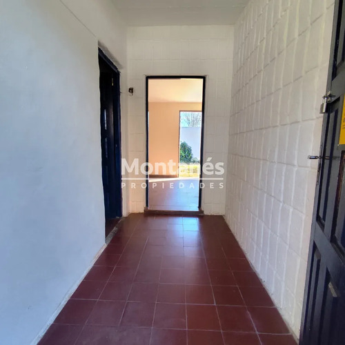Casa En Barrio Inve Impecable Estado!!!!