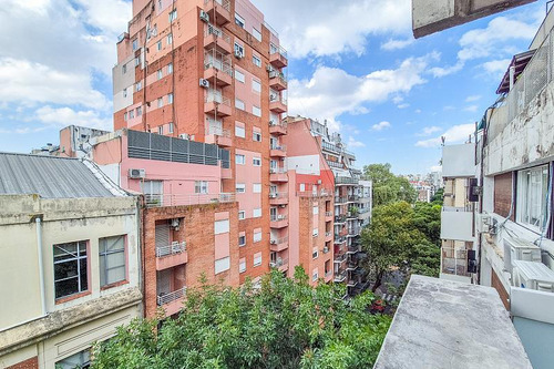 Departamento 2 Ambientes Frente Impecable Luminoso Balcon En Barrio Norte