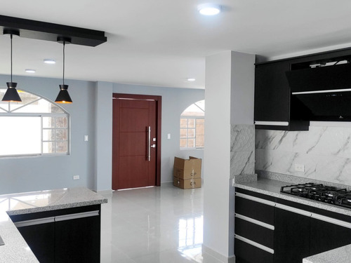 Imagen 9 de 27 de Valle De Los Chillos, A 5 Minutos Del Colibrí, Urb. Banco De Fomento, Preciosa Casa Por Estrenar, Totalmente Independiente Full Acabados, Cerca Al Supermaxi, Gestionamos Tu Crédito.